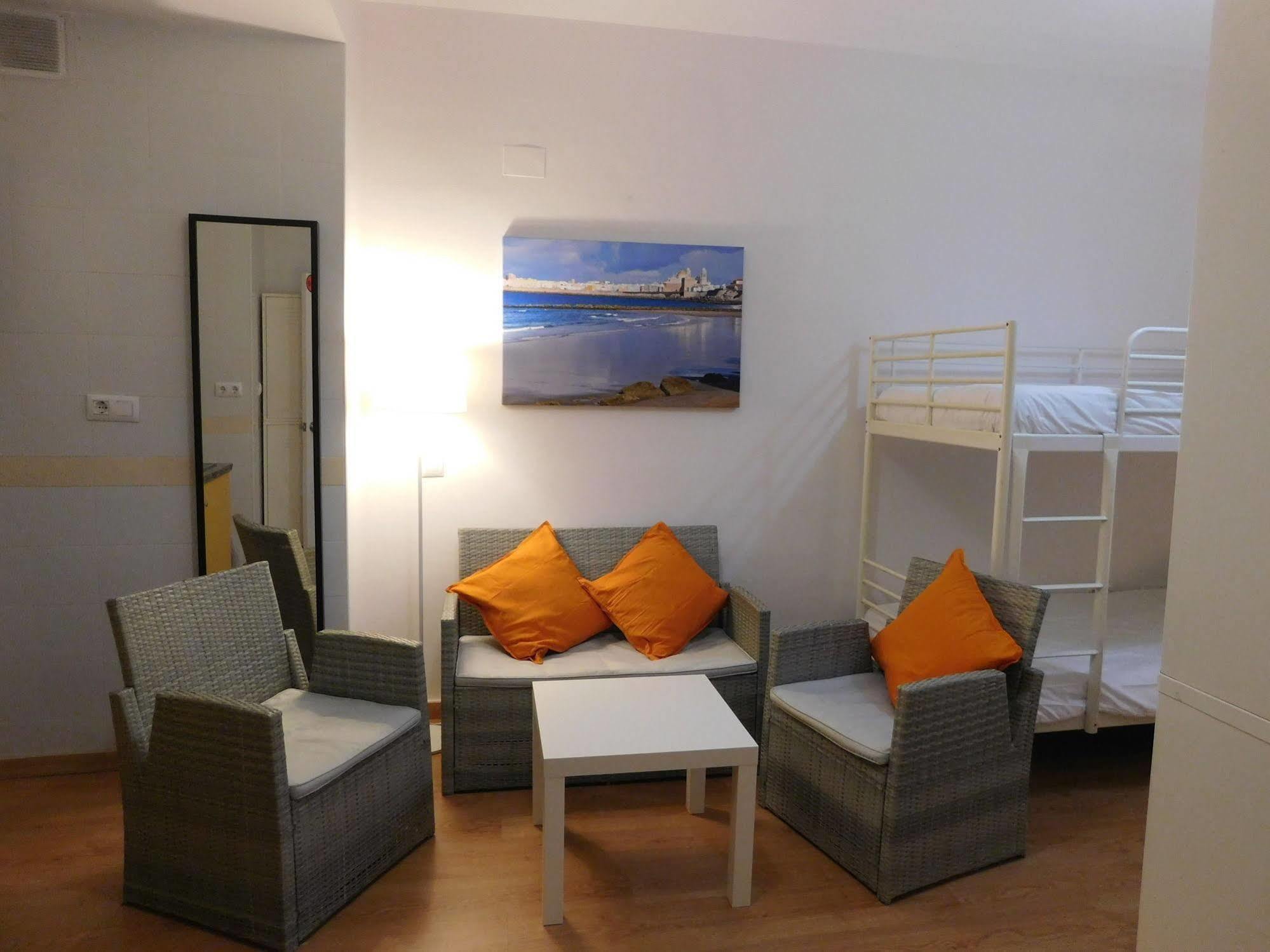 Cadiz Inn Backpackers Exteriér fotografie